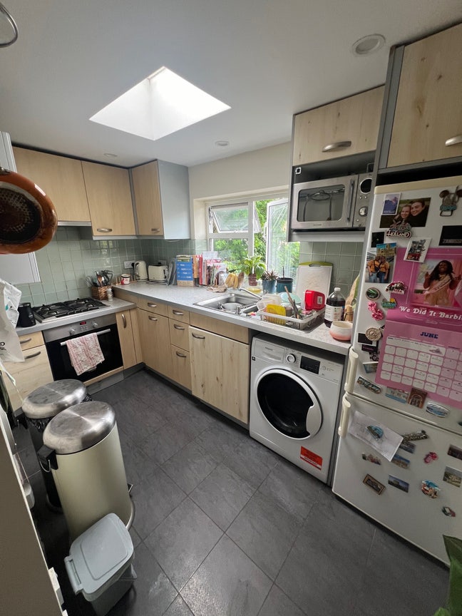 ✨ 2 Rooms Available in South Fulham (SW6) ✨  Main Photo