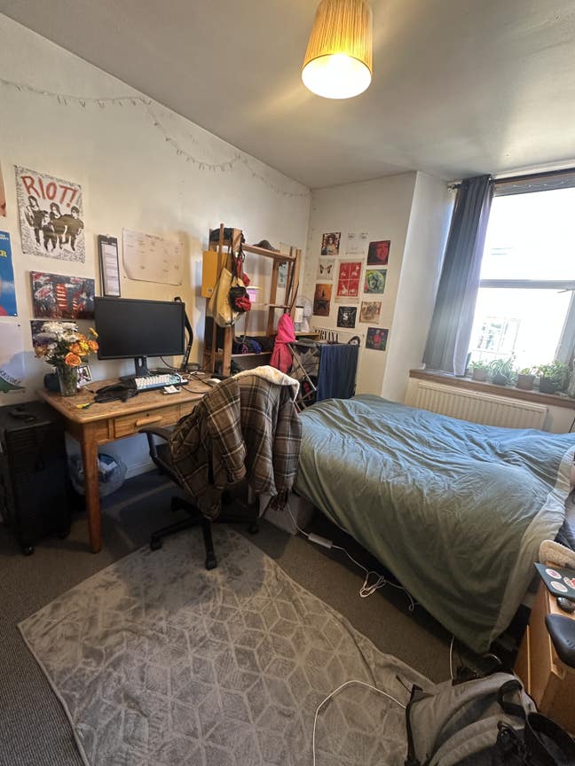 Double bedroom in 3 bed flat in Newington Main Photo