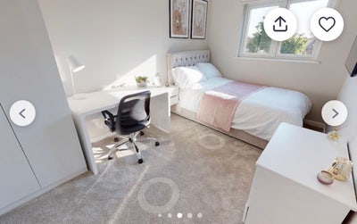 1 Double room with en-suite Main Photo