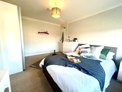 Style Like This Comes with Great Responsibility 💚 Main Photo