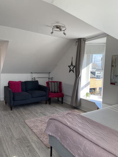 Annex - private and secure Main Photo