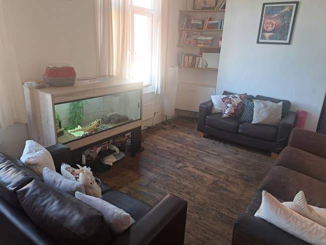 Room In London Fields Flatshare Available &pound;712 PM Main Photo