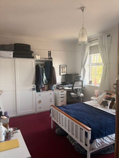 All bills included - large room in friendly flat Main Photo