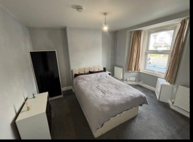  Nice room, all bills Included,wifi,  Main Photo