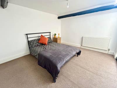 ✨ Spacious Ensuite Rooms in Central Banbury ✨ Main Photo