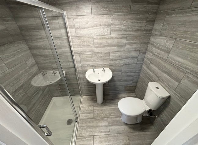 Lovely room for rent, fast Wifi, town Centre Main Photo