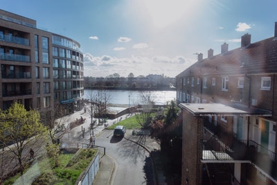 Two Rooms to Rent in Gorg Hammersmith Flat - 18Th  Main Photo