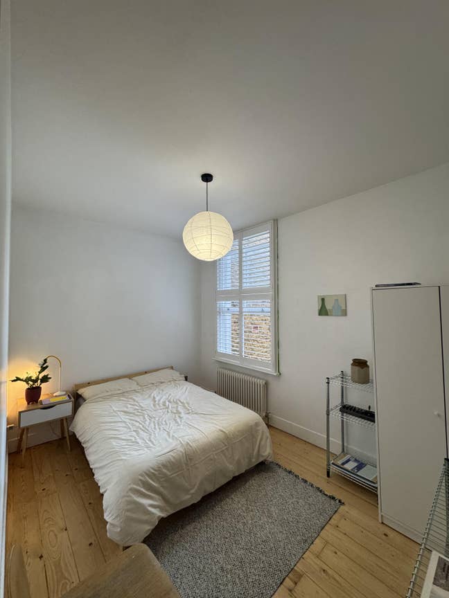 (3 month let) Double Room on Hilly fields  Main Photo