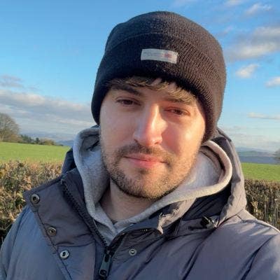 Buddy up/ Room wanted  (move ASAP)  Main Photo