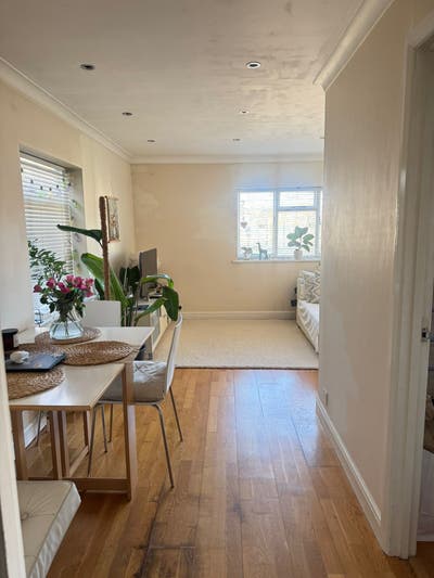 Surbiton - Furnished 1-Bed | Walk to Station Main Photo