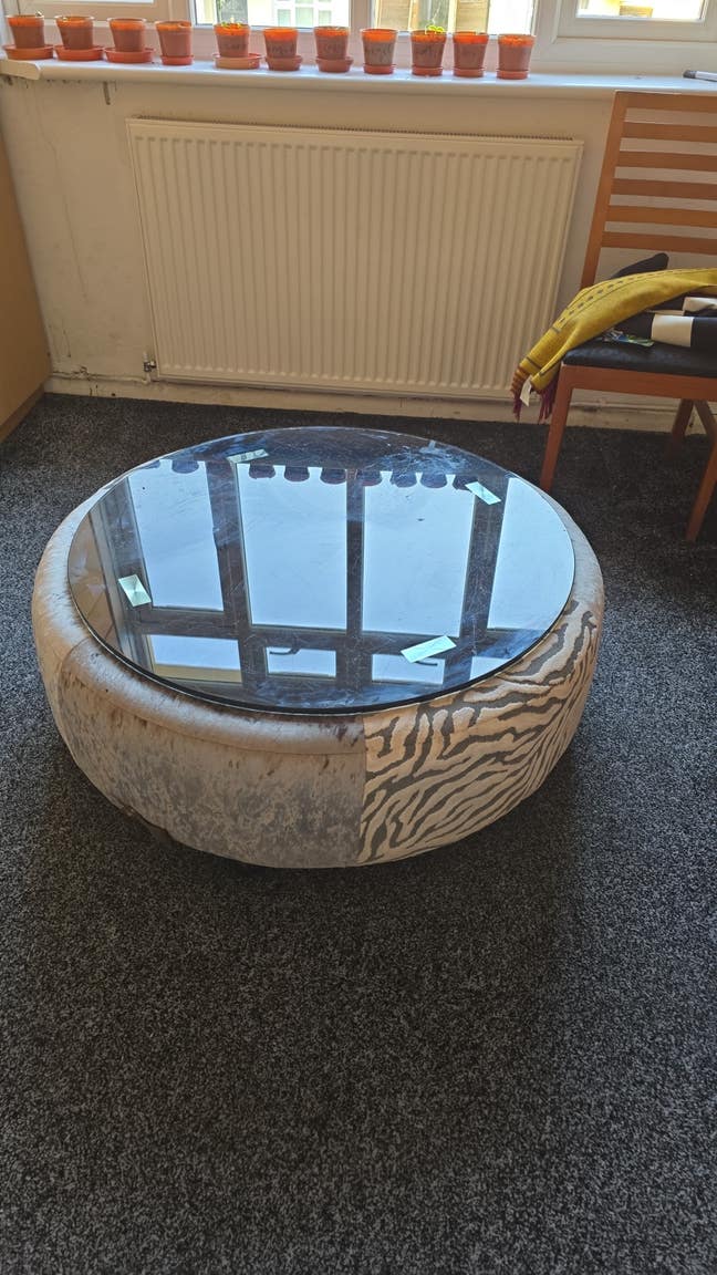 Looking for kids  person  and tidy and  honest  Main Photo