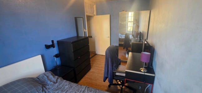 Double Room in SE11 (Bills and Cleaner included) Main Photo
