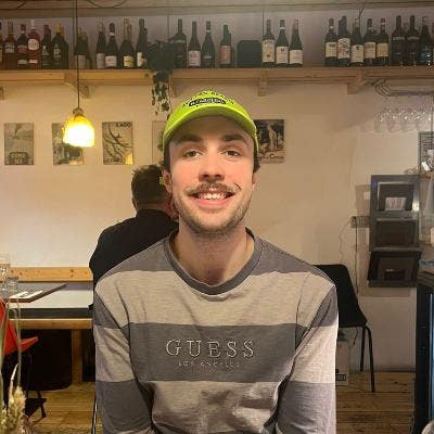 Looking to move to Bristol soon :) Main Photo