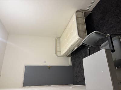 Single bed  Main Photo