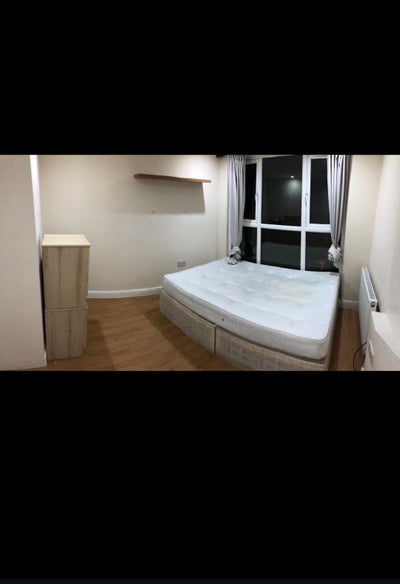 Double Room in New Southgate Main Photo