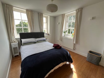 Quiet apartment (Short term let available)  Main Photo