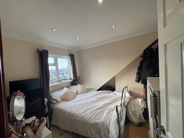 Double Bedroom in Redland Main Photo