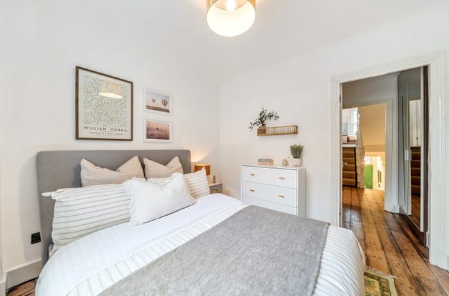 Lovely room in the heart of Battersea Main Photo