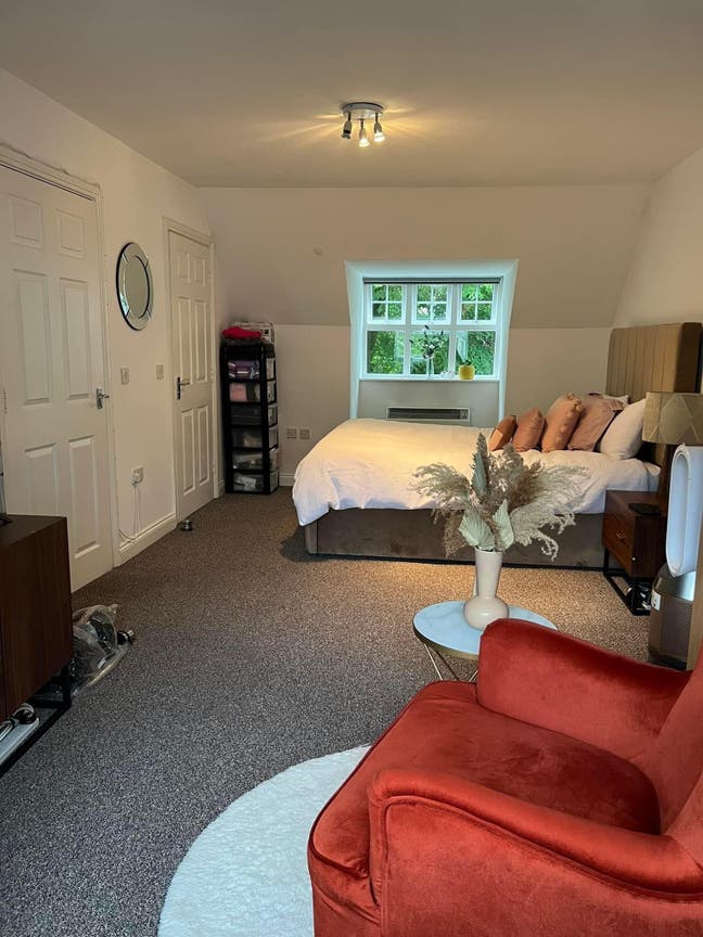 Stunning Penthouse Apartment in Sale  Main Photo