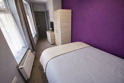 Double en-suite room available to let! Main Photo