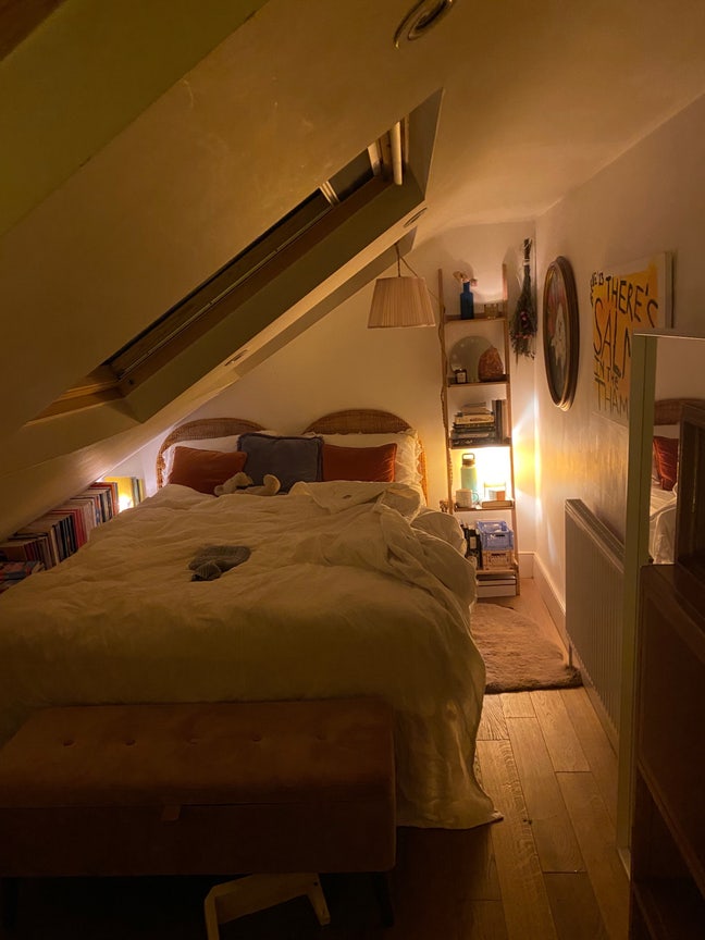 Double Bedroom in a lovely house Main Photo