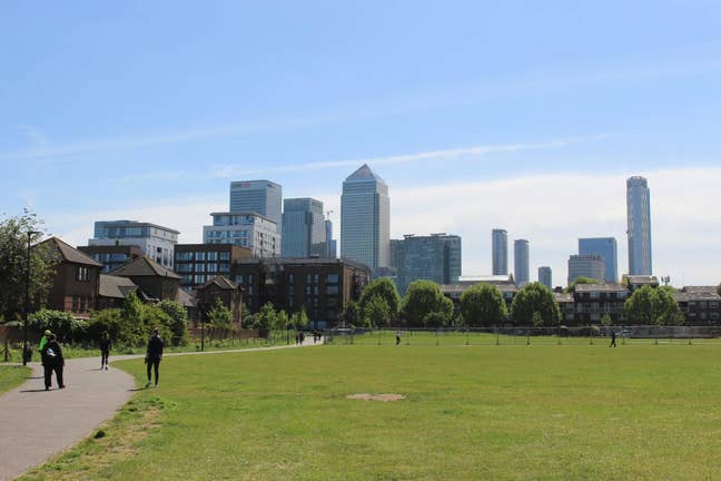 ✨ Lovely Double Room in E14 Main Photo