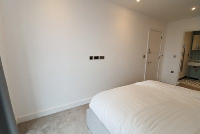 Book Luxury Master Ensuite in Zone 1-Shoreditch!! Main Photo