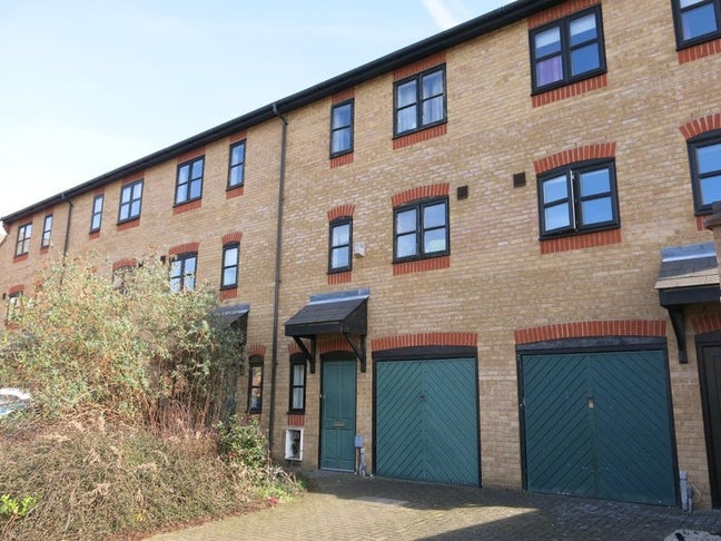 Spacious Double En-Suite | All Bills Included Main Photo