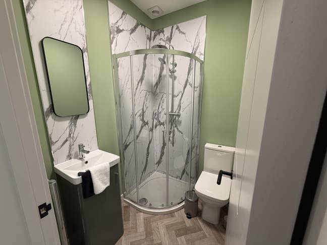 Luxury Studio Style Rooms - central location  Main Photo