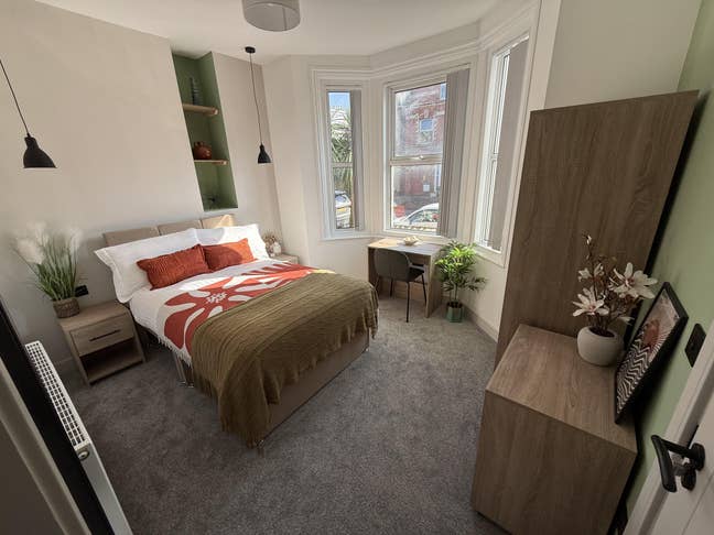 Luxury Studio Style Rooms - central location  Main Photo