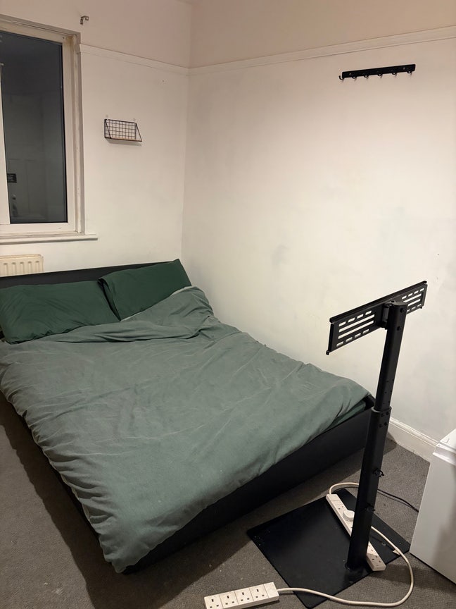 Double room available now Main Photo