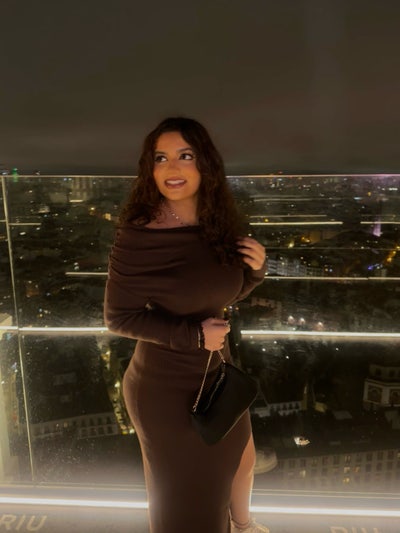 Looking for someone to share an apartment  Main Photo