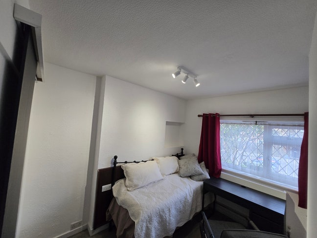 Double Room to Let-Canterbury Main Photo