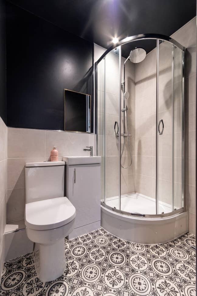 The Tranquil Property In Kendrick Close PE2 Main Photo