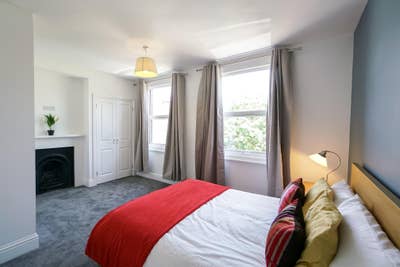 A beautiful Ensuite Room Close to RBH Main Photo