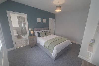 🚨 New En Suites Next To City Centre And RDH🚨 Main Photo