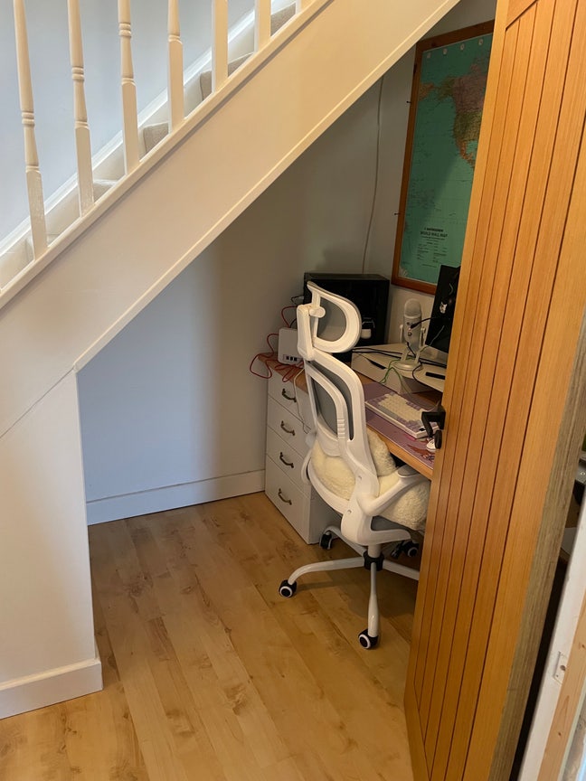 Large double,en suite,walk in robe, office space  Main Photo