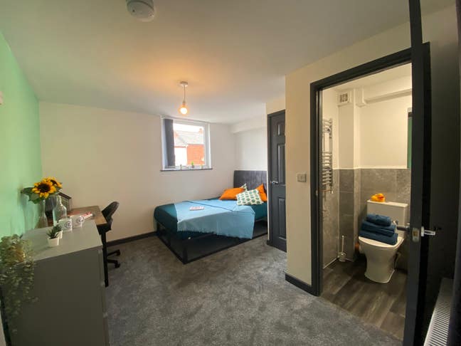 CV1 2DG Luxury Double Ensuite Rooms -st georges rd Main Photo
