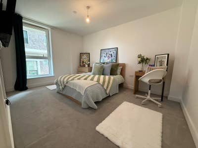 🌆Brand New Room • Canary Wharf Location Main Photo