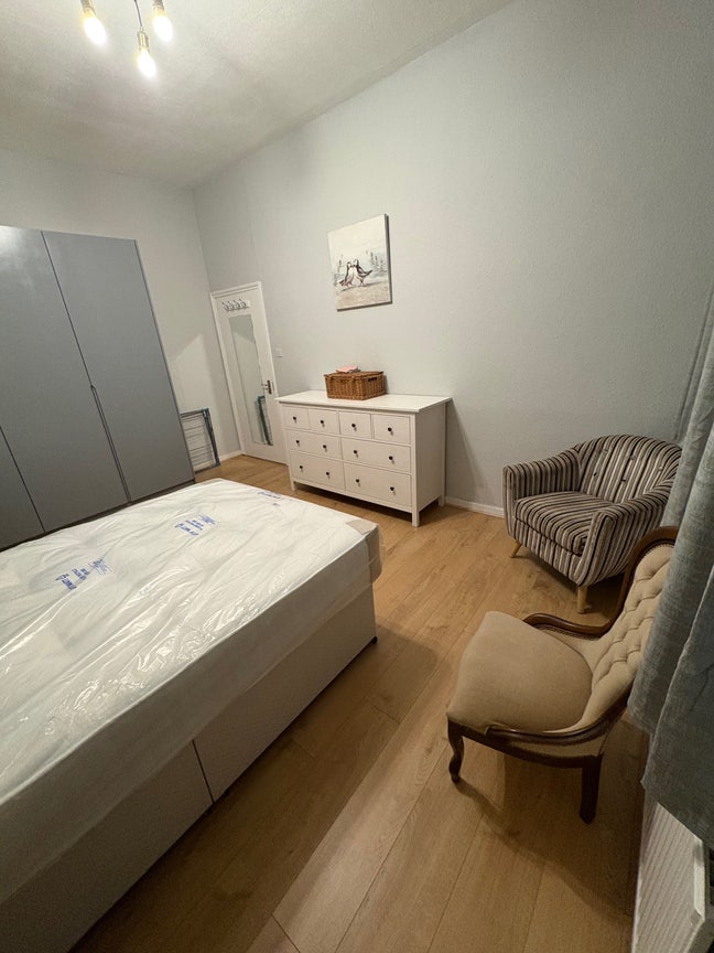 2 separate rooms for rent  Main Photo