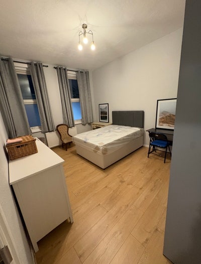 2 separate rooms for rent  Main Photo