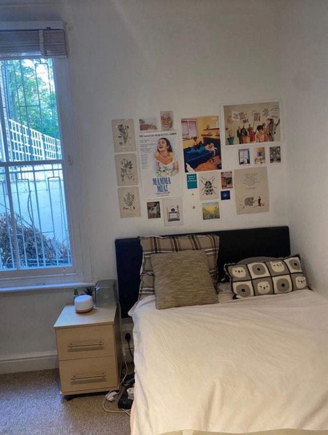 Cozy Double Room 10 mins from Mile End Station Main Photo