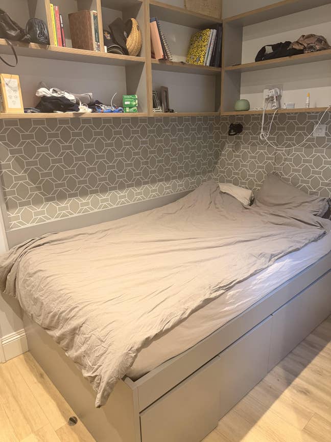 1 Room in Urbanest Victoria Main Photo