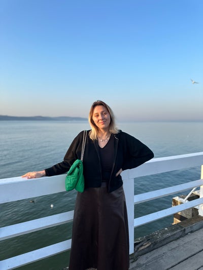 I am looking for a room to rent in the city o... Main Photo