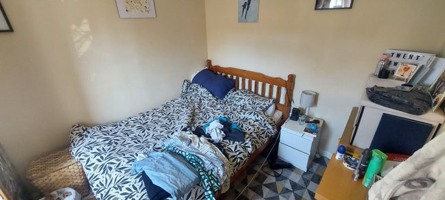 Room in Cowley share house of 3 Main Photo