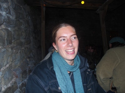 I am Elen, I'm 25 and work as a Buyer. I'm lo... Main Photo