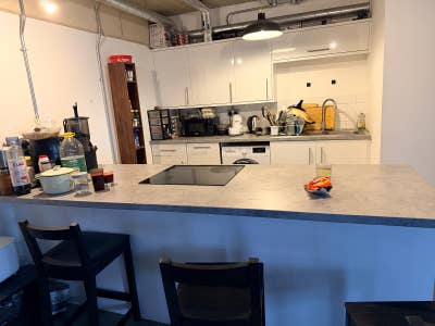 Room for rent,incluiding all bills Main Photo