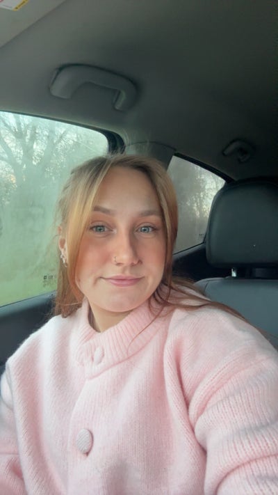 Seeking a room for summer 2026 Main Photo