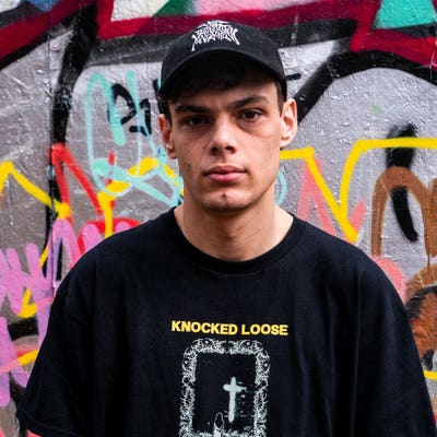 Professional Male seeks a double room Main Photo