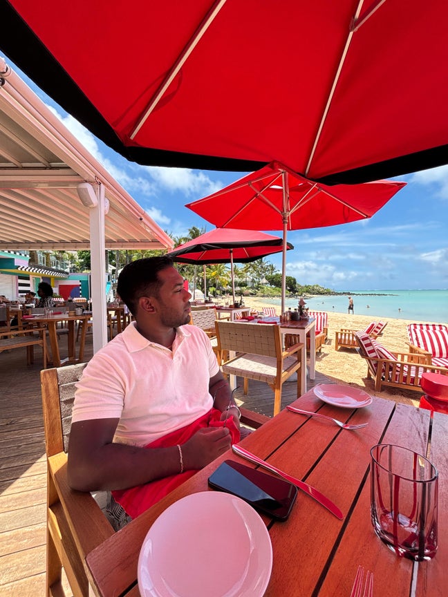 Professional Male seeks a single or double room Main Photo